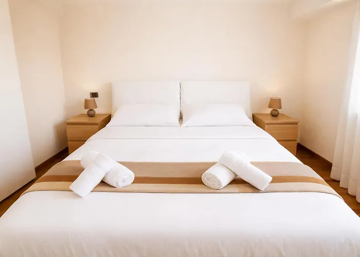 Relax With Balcony *