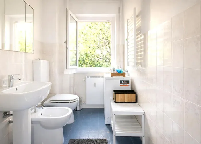 Relax With Balcony Apartman Maslianico