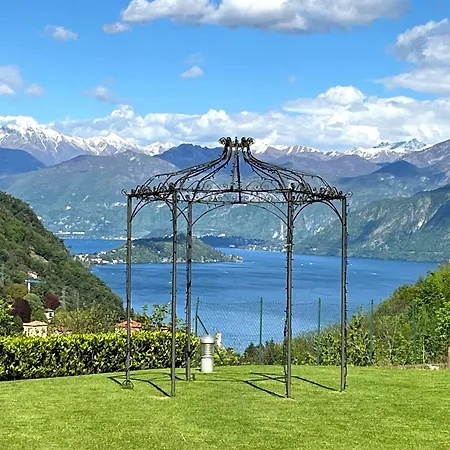 Relax With Balcony アパート